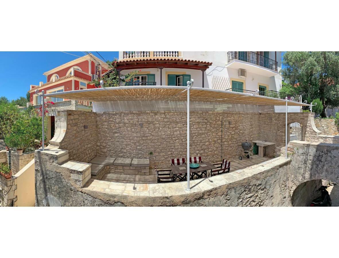 Averto Avali Gaios Exterior photo